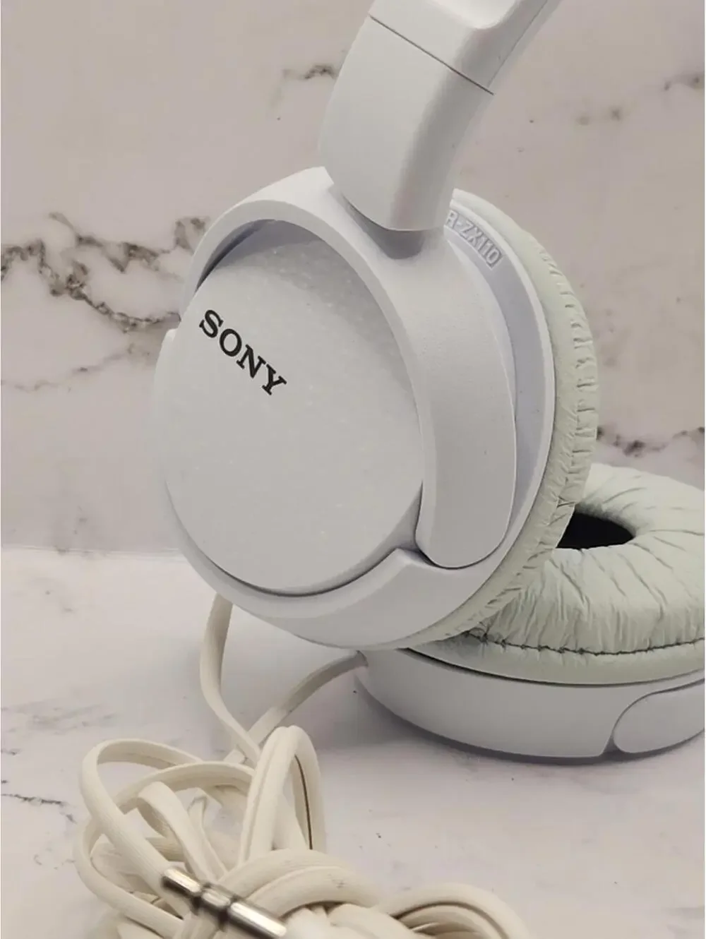 Sony-1-7-1-Konan Minato-ku Wired Headphones White Over the Ear Folding Compact